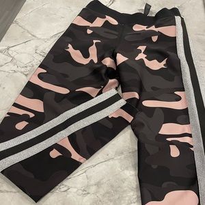 Ultracor brand workout leggings